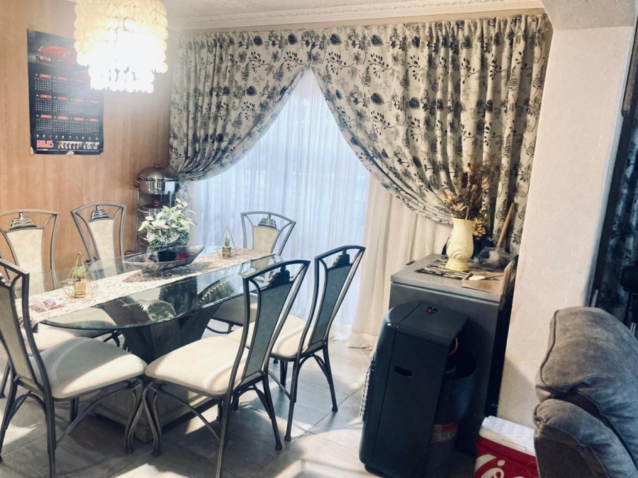 3 Bedroom Property for Sale in Mabopane Unit M North West